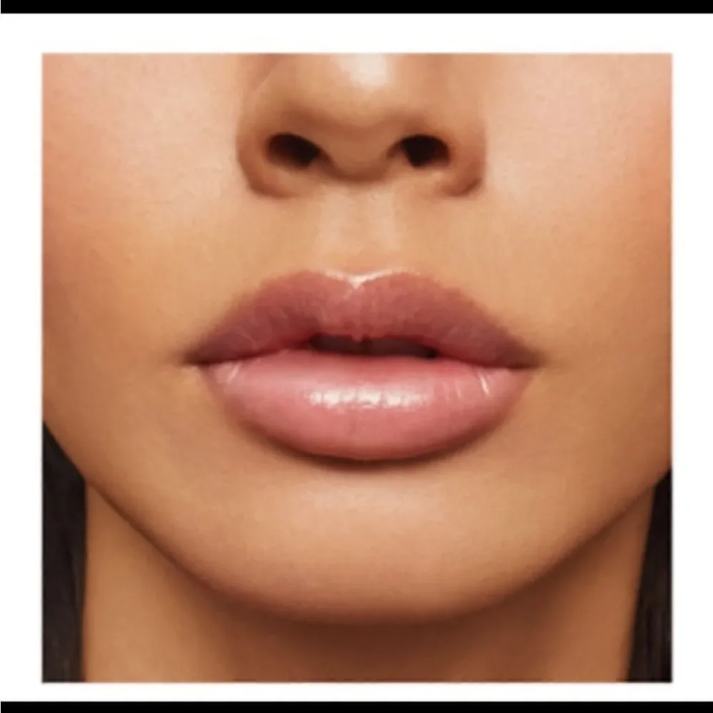 MARY KAY UNLIMITED LIP GLOSS - LIMITED EDITION CONFIDENT PINK